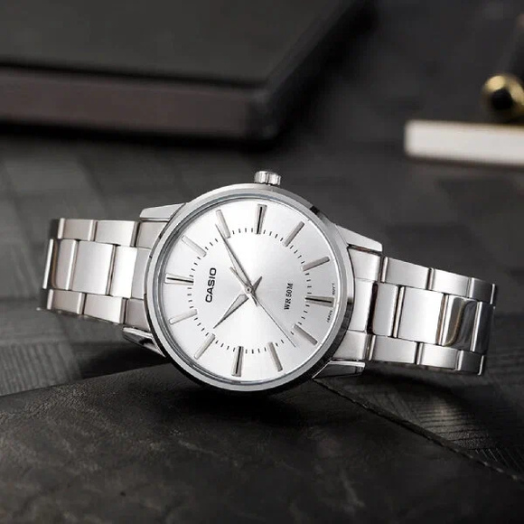 Casio LTP-1303D-7AVDF